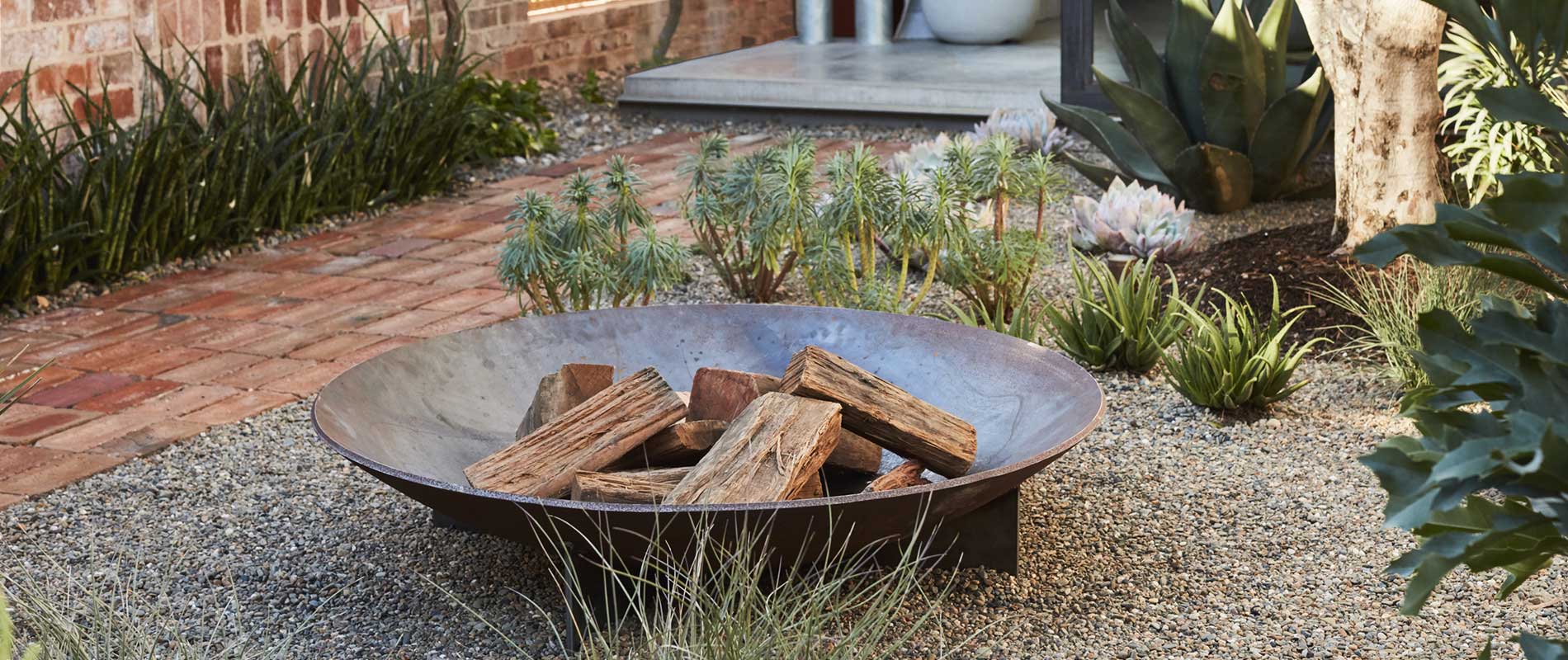 Cosy Up with a Fire Pit 